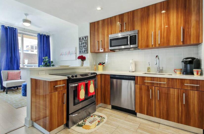 Amazing Condos Beautiful View 2 Blocks To French Quarter, Small Rooftop Pool, Gym, Seanger Theater, Super Dome, And Bourbon St 뉴올리언스 객실 사진