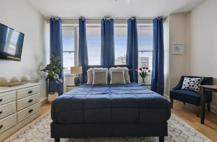 Amazing Condos Beautiful View 2 Blocks To French Quarter, Small Rooftop Pool, Gym, Seanger Theater, Super Dome, And Bourbon St 뉴올리언스 외부 사진