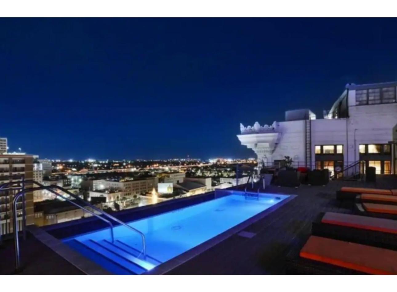 Amazing Condos Beautiful View 2 Blocks To French Quarter, Small Rooftop Pool, Gym, Seanger Theater, Super Dome, And Bourbon St 뉴올리언스 외부 사진