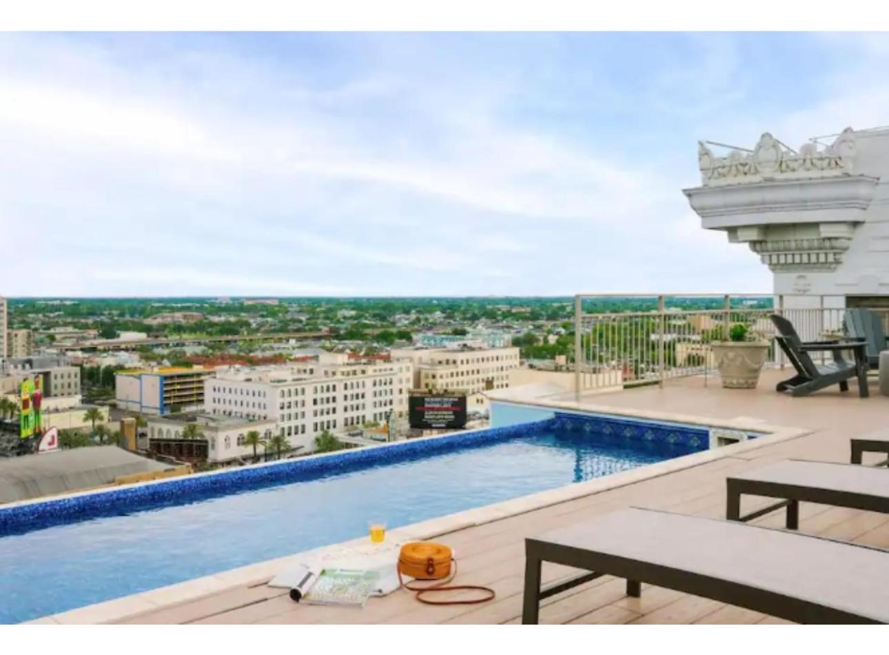 Amazing Condos Beautiful View 2 Blocks To French Quarter, Small Rooftop Pool, Gym, Seanger Theater, Super Dome, And Bourbon St 뉴올리언스 외부 사진
