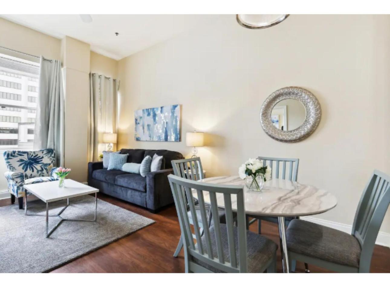 Amazing Condos Beautiful View 2 Blocks To French Quarter, Small Rooftop Pool, Gym, Seanger Theater, Super Dome, And Bourbon St 뉴올리언스 객실 사진