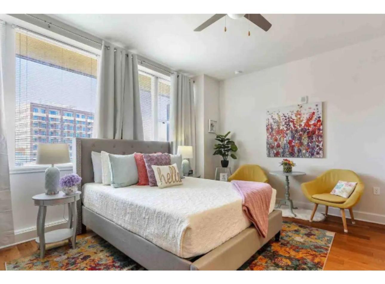 Amazing Condos Beautiful View 2 Blocks To French Quarter, Small Rooftop Pool, Gym, Seanger Theater, Super Dome, And Bourbon St 뉴올리언스 객실 사진