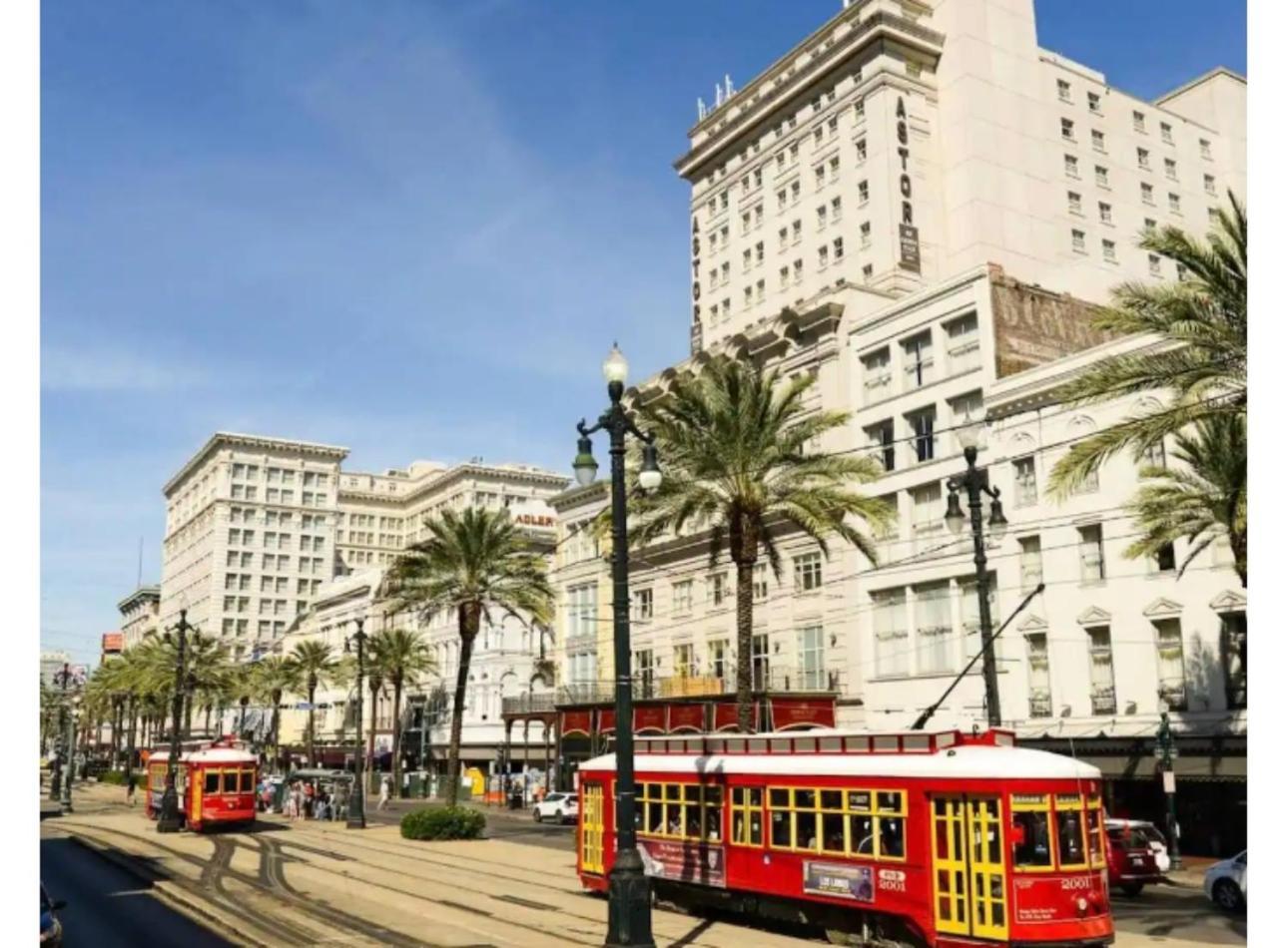 Amazing Condos Beautiful View 2 Blocks To French Quarter, Small Rooftop Pool, Gym, Seanger Theater, Super Dome, And Bourbon St 뉴올리언스 외부 사진